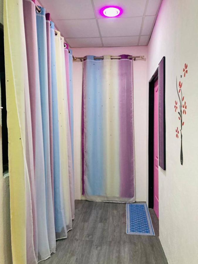 Pink Homestay D'Perlis Kangar Exterior photo